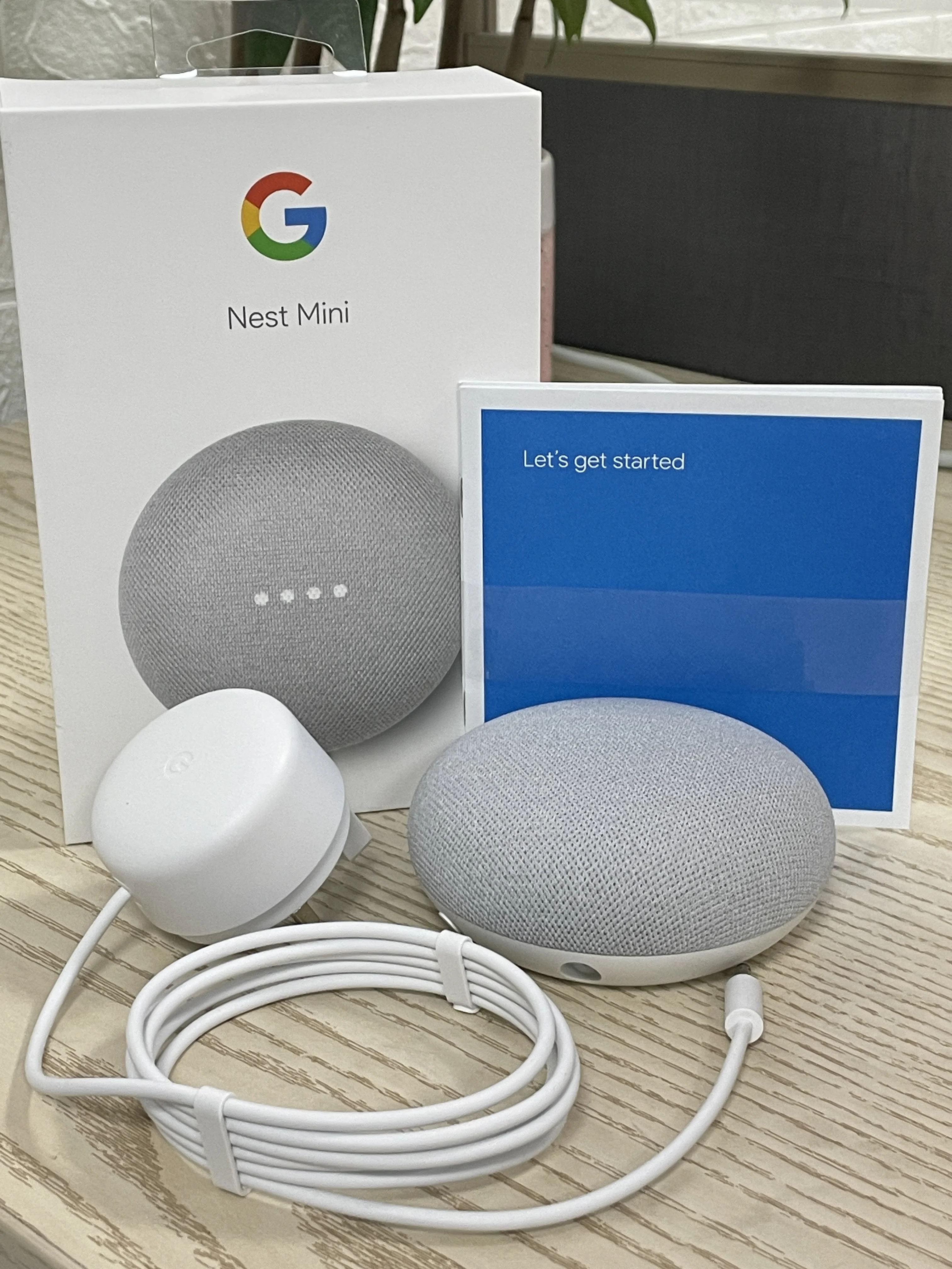 Интеллектуальный динамик Google Nest Mini с функцией Google Assistant (95% новостей)
